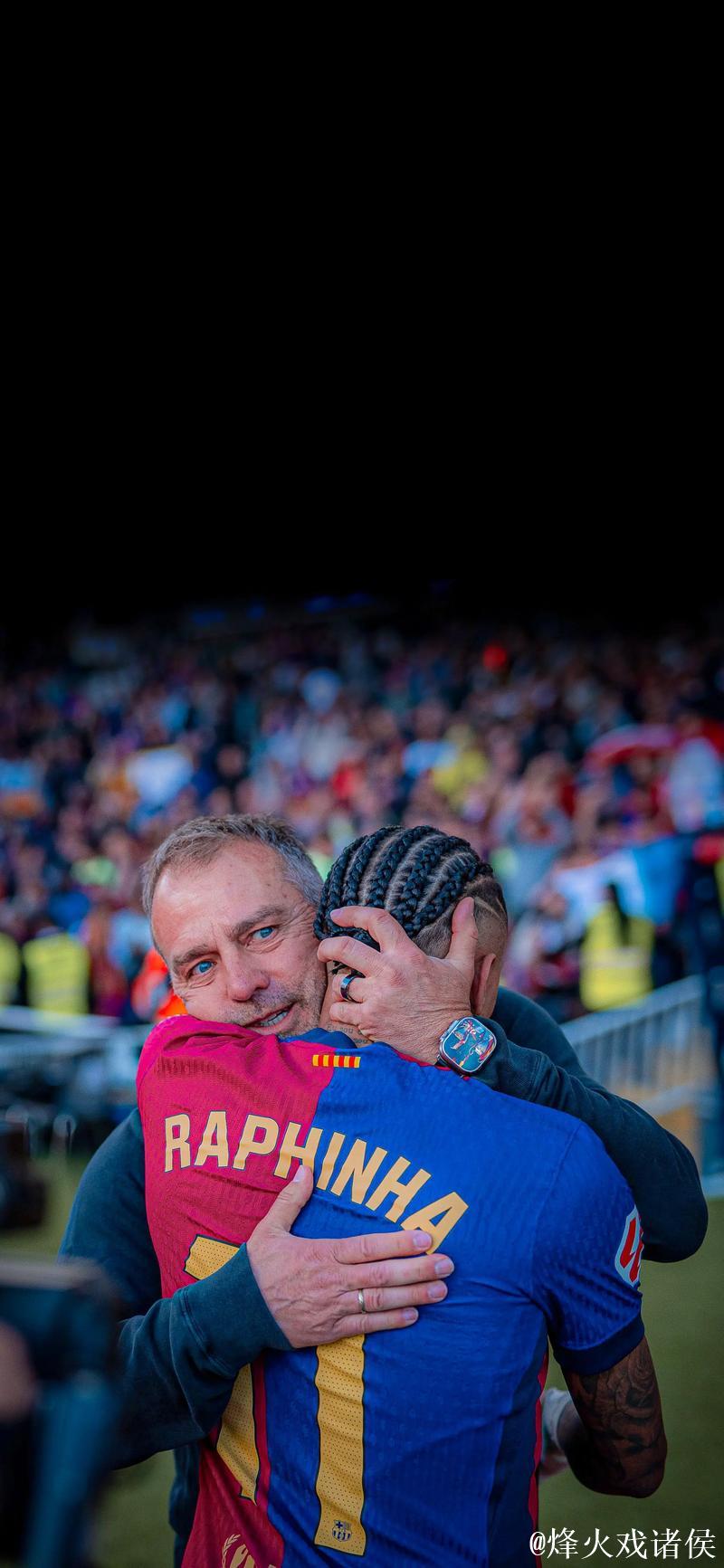 拉菲尼亚向身边人透露：未助巴萨夺欧冠不考虑离队